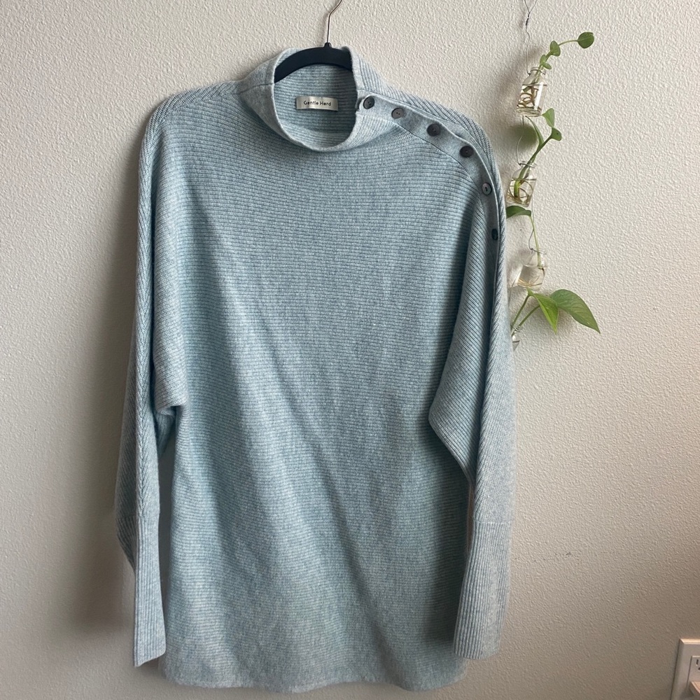 Baby Blue wool/cashmere tunic sweater - M